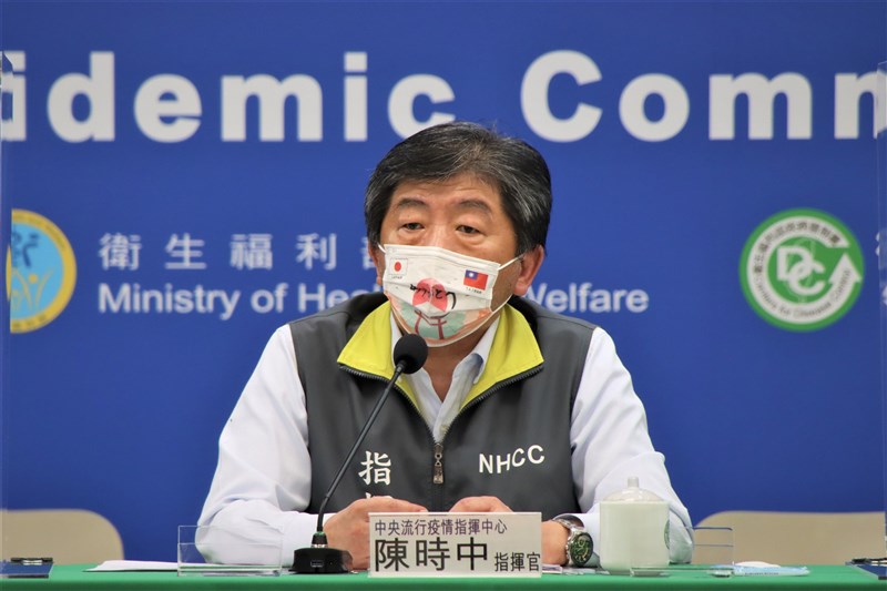外界將本土疫情爆發歸咎於機組員「3+11」隔離政策,指揮中心指揮官陳時中7日重申,他會負最後責任。(指揮中心提供)