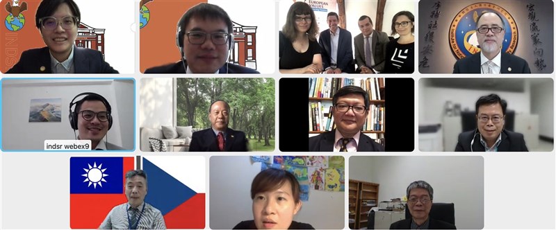 國防院與捷克智庫簽合作備忘錄　強化合作國防院7日表示，6月30日線上與捷克智庫歐洲價值安全政策中心簽署合作備忘錄，雙方將強化交流合作關係。（國防院提供）中央社記者游凱翔除真　110年7月7日