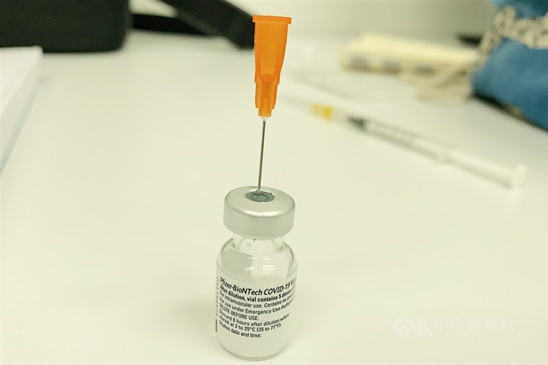 德國BioNTech生技公司出售疫苗給台灣,德國大報「法蘭克福廣訊報」分析這筆交易是地緣政治鋼索。(中央社檔案照片)