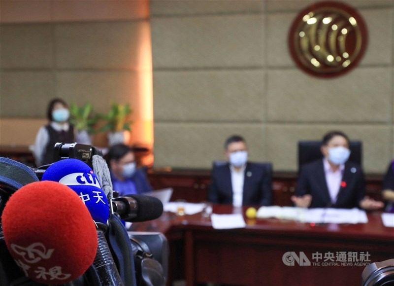 中天綜合台提出營運計畫變更,規劃新播出早中晚3節新聞與1個政論節目;NCC 14日決議駁回這項變更案。(中央社檔案照片)