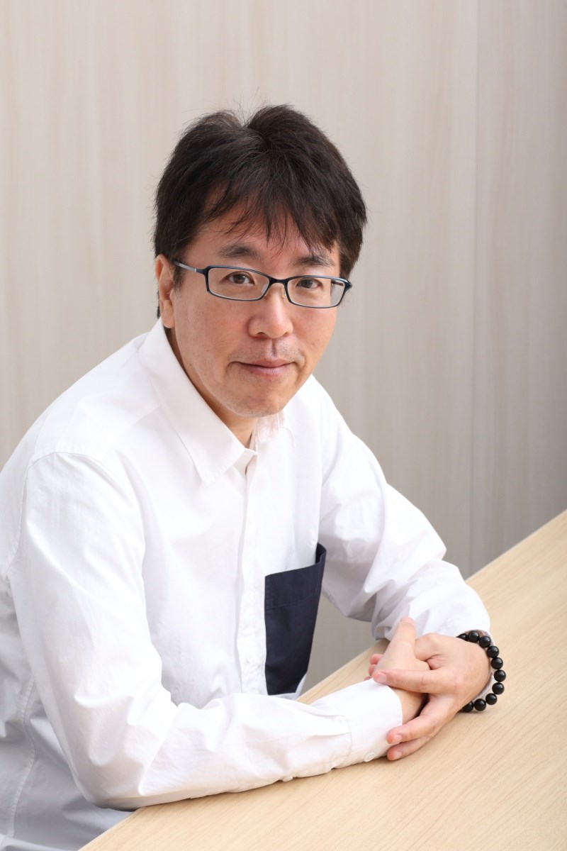 白石一文說,為了找到生存的答案,他寫下「火口的二人」。(攝影:淺野剛/新經典文化提供)