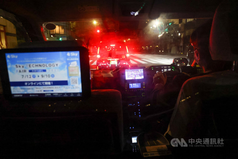 距日本東京奧運開幕進入倒數階段,為維護人員健康安全,大會祭出一連串防疫措施。圖為負責東奧交通接駁的防疫計程車。中央社記者吳家昇攝 110年7月21日