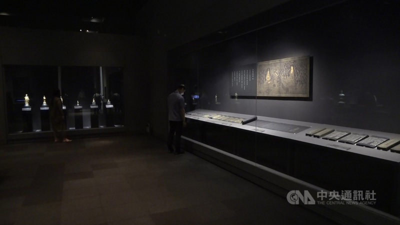 韓國國立中央博物館7月21日至9月26日舉辦「共享偉大文化遺產─已故李健熙會長捐贈名品展」,包括28組國寶、重要文物在內的45組藏品展出。中央社記者廖禹揚首爾攝 110年7月21日
