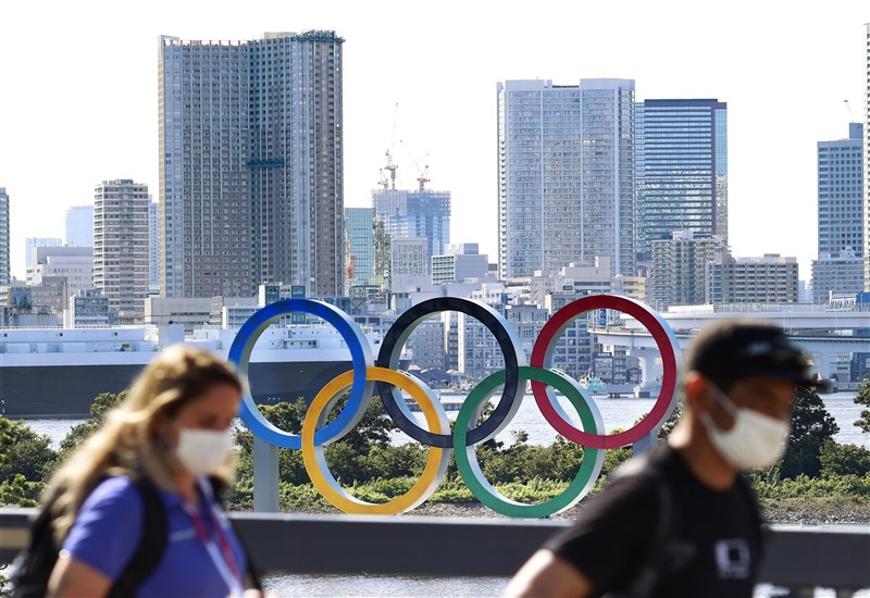 東奧開幕日進入最後倒數階段,來自海外的各國代表團選手相繼確診。(共同社)