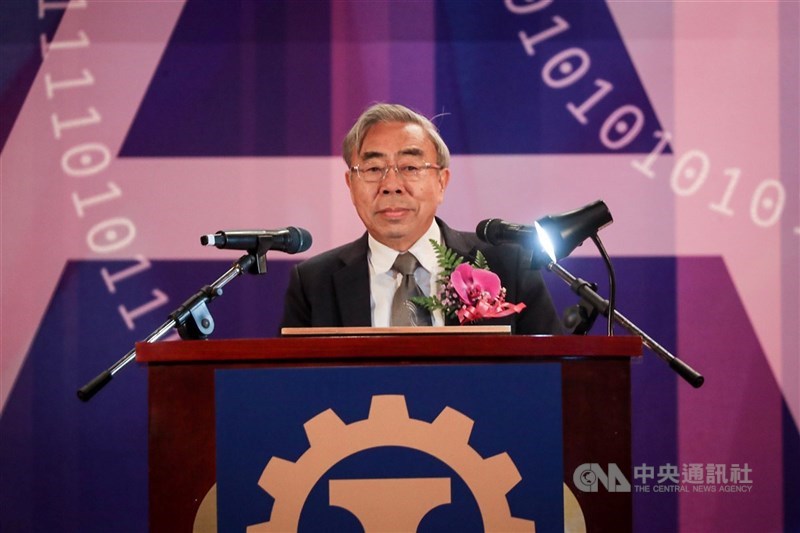台塑集團總裁王文淵(圖)23日宣布交棒台化董事長職務。外界認為,整體集團正處於關鍵發展點,他的交棒更能聚焦集團長期戰略規劃。(中央社檔案照片)