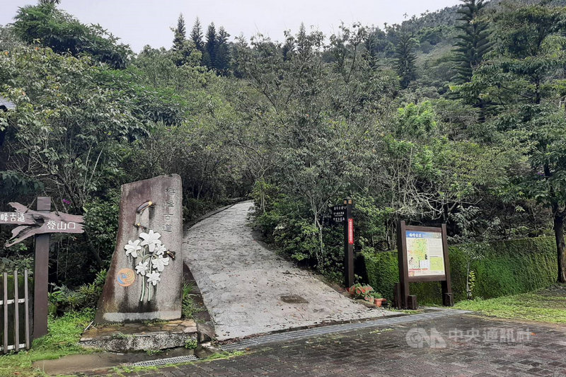 台南梅嶺風景區有多條適合健行的步道,防疫警戒調降為2級後,可望吸引喜愛登山健行的民眾前往。(讀者提供)中央社記者楊思瑞台南傳真 110年7月26日