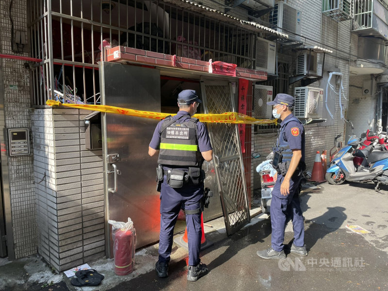 桃園市八德區一處民宅29日上午發生氣爆,造成2人受傷送醫,消防人員到場時已無火煙,確切氣爆原因待查。(警方提供)中央社記者葉臻傳真 110年7月29日
