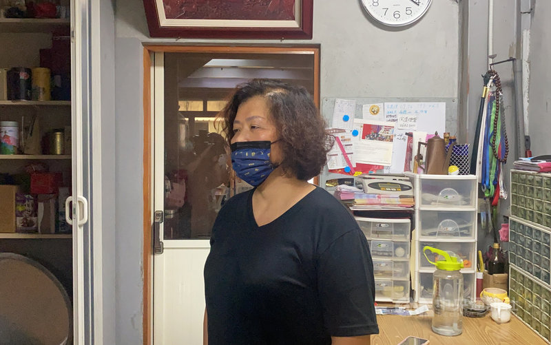 台灣選手楊昆弼參加東京奧運男子不定向飛靶資格賽,最終總分121分沒辦法擠進前6,僅1分之差無緣決賽。楊昆弼的媽媽(圖)29日說,好刀也要磨過才會利,期盼這次參賽經驗能磨練兒子,下屆奧運再奪牌。中央社記者吳哲豪彰化攝 110年7月29日