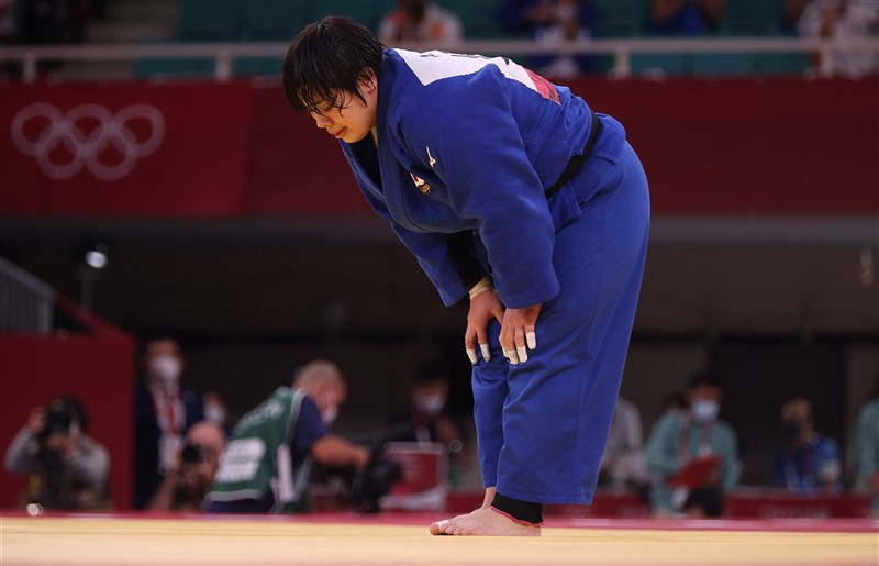 素根輝(圖)30日擊敗曾連獲3屆奧運獎牌的31歲古巴對手,首度出賽奧運就摘金。(圖取自twitter.com/Tokyo2020)
