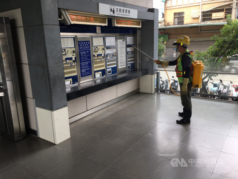台中市政府1日公布,新增1例COVID-19本土確診個案,衛生局已掌握個案疫調,匡列14名接觸者居家隔離、27 名自主健康管理對象,並安排採檢,目前19人陰性、22 人檢驗中,針對個案足跡也已全面進行清消。(台中市政府提供)中央社記者郝雪卿傳真 110年8月1日