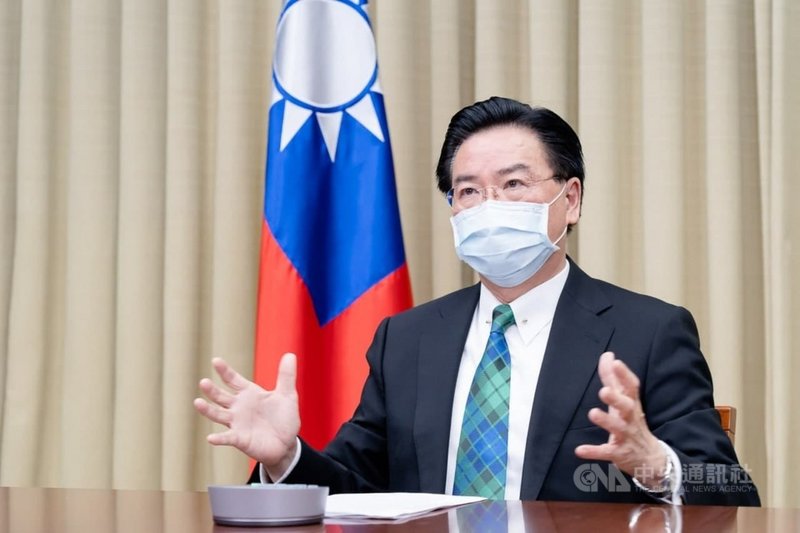 外交部長吳釗燮日前接受德國媒體「編輯網絡」視訊專訪,深入說明中國對台灣的威脅及台海情勢等議題。「編輯網絡」3日刊出訪談內容。(外交部提供)中央社記者鍾佑貞傳真 110年8月3日