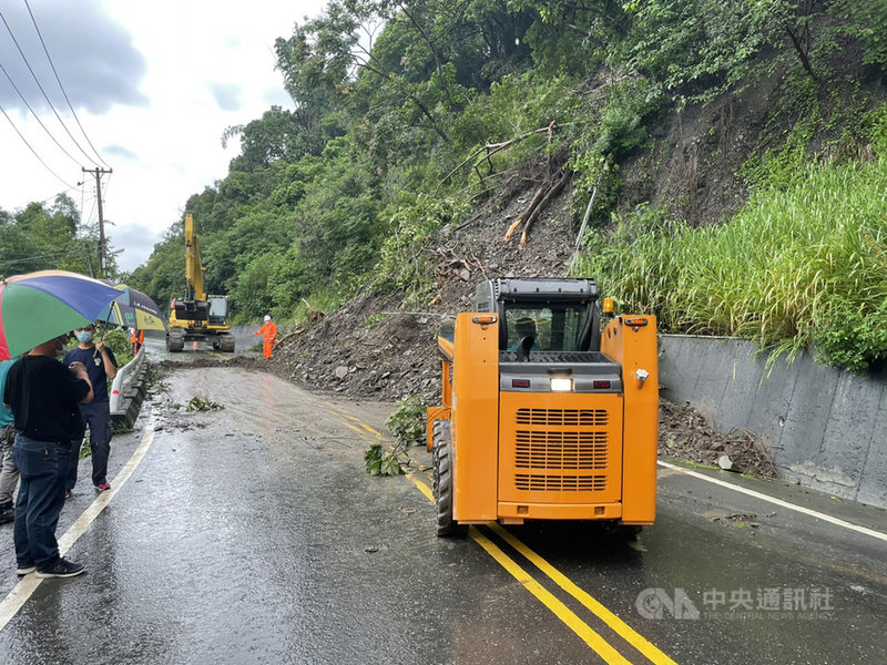 高雄降雨山區土石流警戒市府防颱應變中心開設 地方 中央社cna