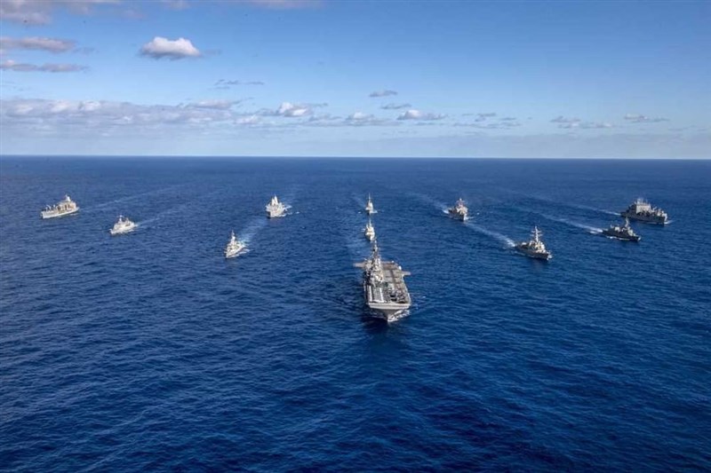 美軍印度太平洋司令部2日宣布,美國陸海空軍及陸戰隊正聯合英國、澳洲和日本部隊,即日起至27日在印太地區舉行大規模軍演。(圖取自instagram.com/indopacom)