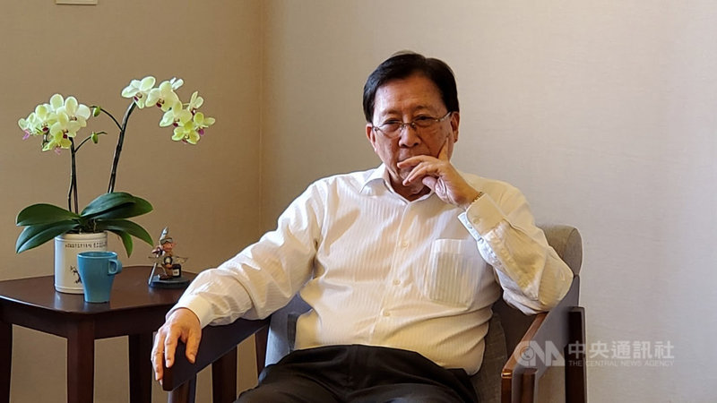 以「上官鼎」為筆名的前行政院長劉兆玄(圖)橫跨政治、科幻小說的新作「變法」,被製作成網路廣播小說上架Podcast平台。(中華文化永續發展基金會提供)中央社記者葉冠吟傳真 110年8月4日