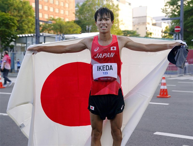 東京奧運5日田徑男子20公里競走比賽,日本選手池田向希(圖)奪銀、山西利和摘銅。日本代表隊累計拿下43面獎牌。(共同社)
