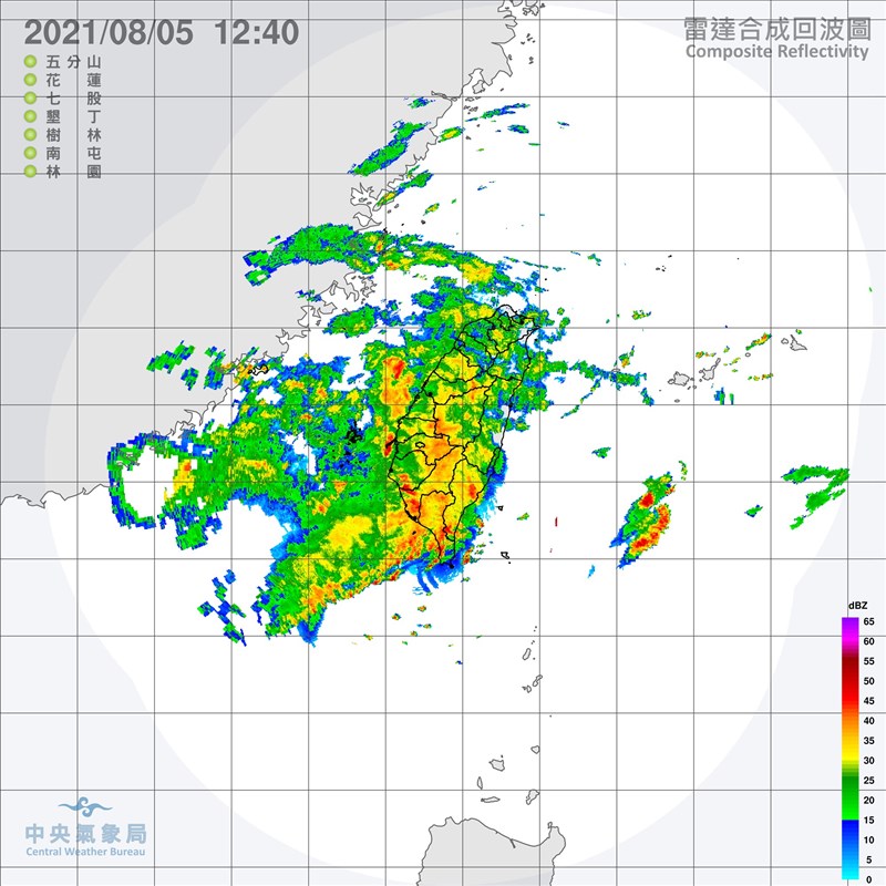 受颱風盧碧外圍環流影響，中南部地區可能會有局部大雨或豪雨發生。（圖取自中央氣象局網頁cwb.gov.tw）