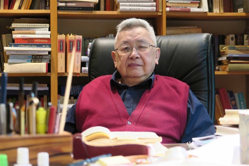 思想史學者余英時在美國逝世,他自西元1950年之後就不曾回中國,他生前更霸氣宣告「我在哪裡,中國文化就在哪裡」。(中央社檔案照片)