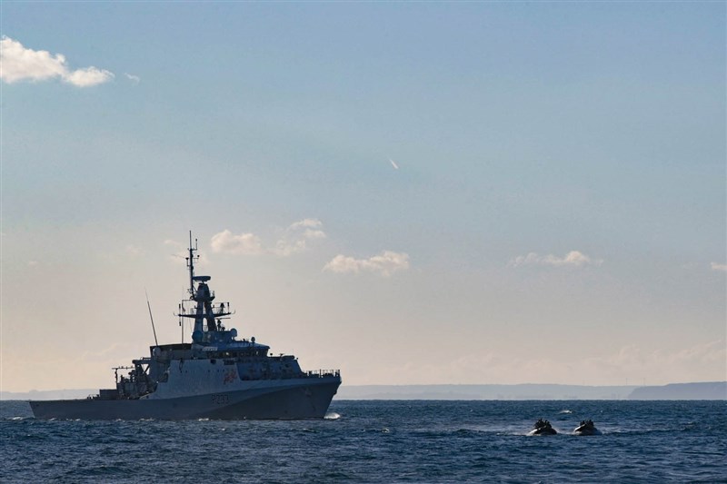 根據英國皇家海軍的公開資訊,巡邏艦「添馬艦」(圖)及「史佩號」8月底將前往印太地區展開常態性部署。(圖取自英國皇家海軍網頁royalnavy.mod.uk)