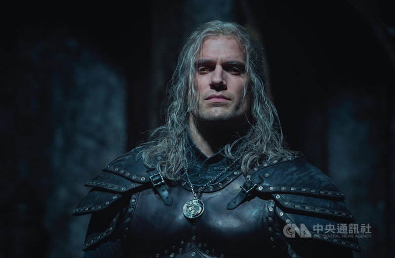 英國男星亨利卡維爾(Henry Cavill)(圖)主演的人氣影集「獵魔士」(The Witcher),首季在2019年開播後,高居Netflix史上觀看數最高的影集。(Netflix提供)中央社記者葉冠吟傳真 110年8月8日