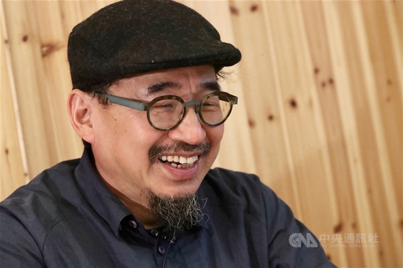 中央書局今年3月起推出「週三讀書會」獲得廣大回響。25日將由作家詹偉雄(圖)等5位專業說書人接力,繼續以講座方式推廣閱讀。(中央社檔案照片)