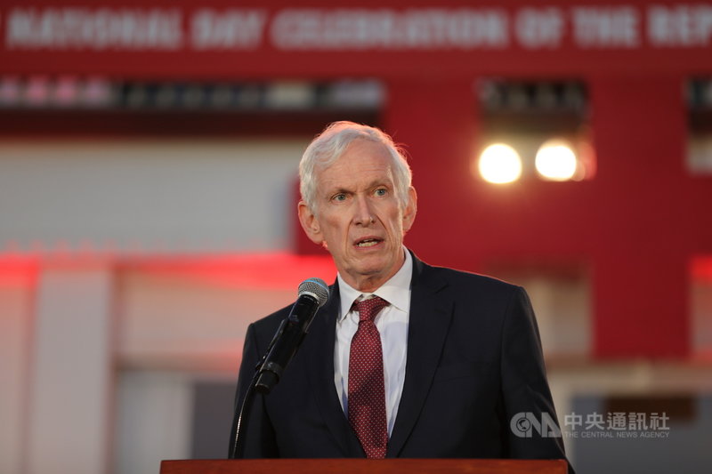 美國在台協會（AIT）主席莫健受訪表示，中華人民共和國主席習近平一人決策，為台灣海峽帶來高度不確定性，維持台海嚇阻力未來仍會是美國重點工作。圖為莫健2019年10月出席雙橡園中華民國國慶活動。中央社記者徐薇婷華盛頓攝 110年8月10日