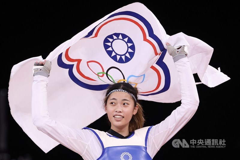 年僅19歲的台灣跆拳道女將羅嘉翎(圖)首闖奧運,7月25日成功拿下東京奧運跆拳道女子57公斤級銅牌。中央社記者吳家昇攝 110年7月25日