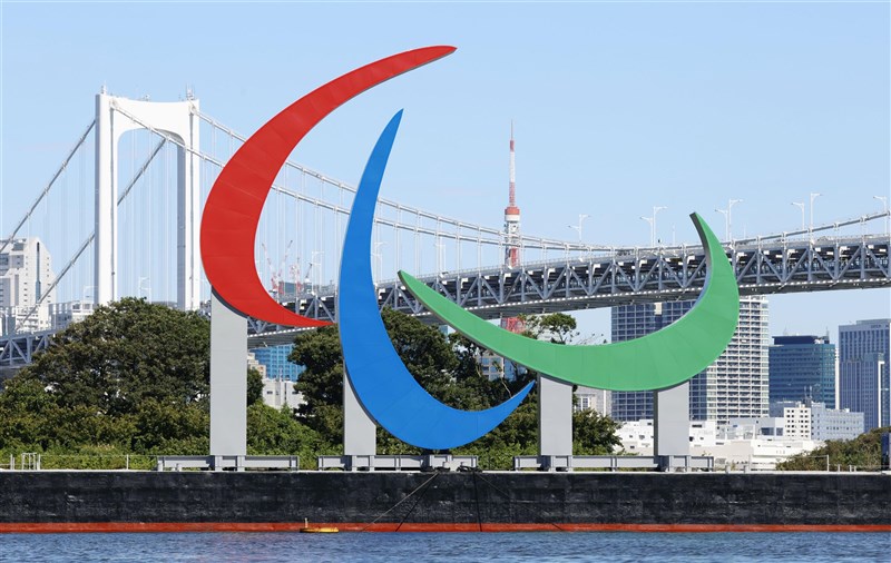 東京帕運將於24日開幕,22日已知包括2名海外選手共新增30人感染COVID-19,這是與帕運相關的單日新高紀錄。(共同社)
