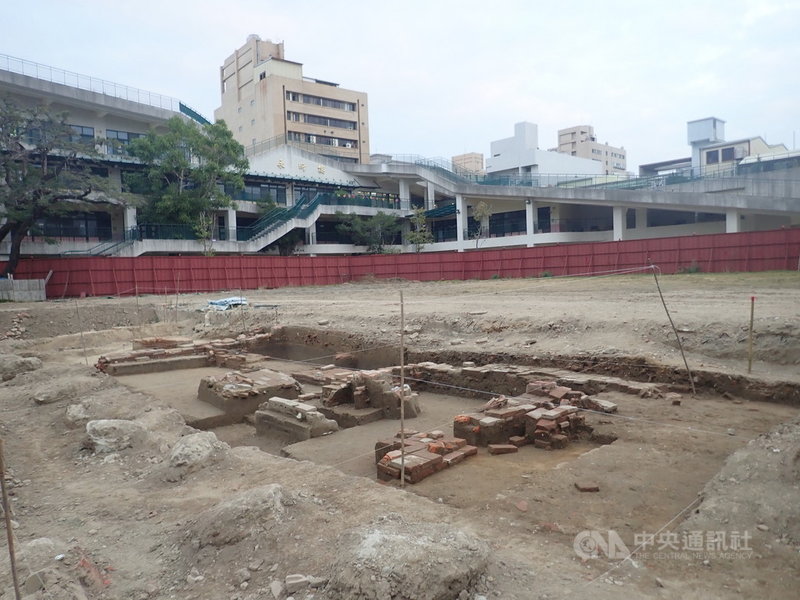 台南市中西區永福國小老舊校舍重建時發現疑似清代遺構,經現場勘查及文獻比對,確認是清代「台灣兵備道」道署遺構。台南市政府預定111年進行文物與遺構、學校歷史展示,再造歷史現場及活化文化資產保存。(台南市文化資產管理處提供)中央社記者張榮祥台南傳真 110年8月24日