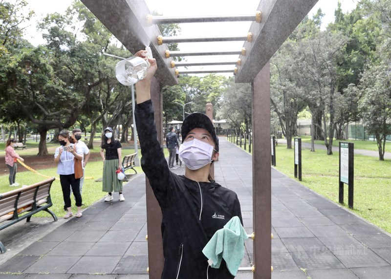 疫情指揮中心宣布,27日國內COVID-19本土病例零確診。(中央社檔案照片)