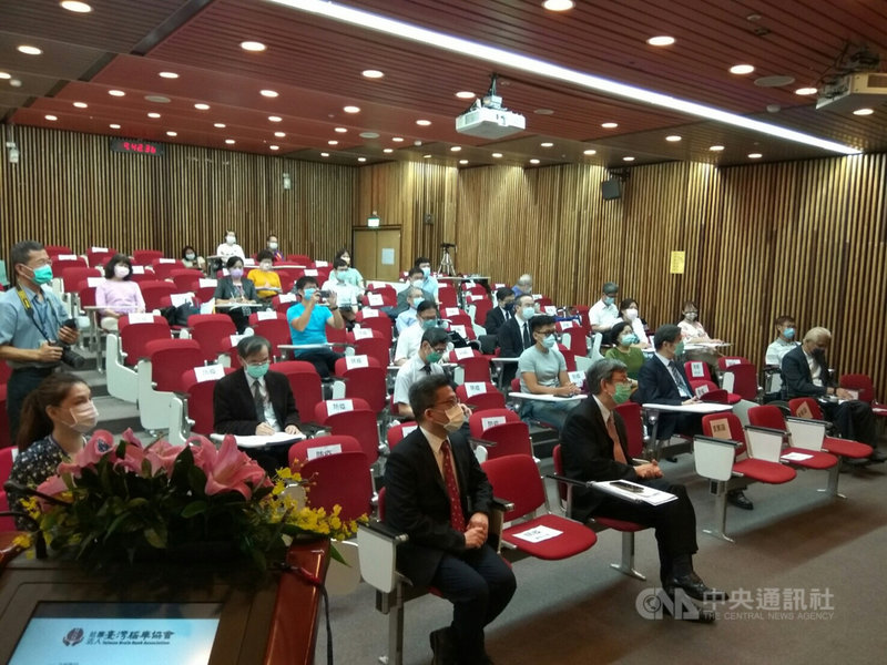 失智症、漸凍症等神經疾病遲遲不見有效藥物,人體腦組織取得不易為關鍵之一。台灣腦庫協會28日正式成軍,將為今年底建置完成的「腦庫」預做準備,盼推動捐腦理念、促進腦科學研究。(台灣腦庫協會提供)中央社記者張茗喧傳真 110年8月28日