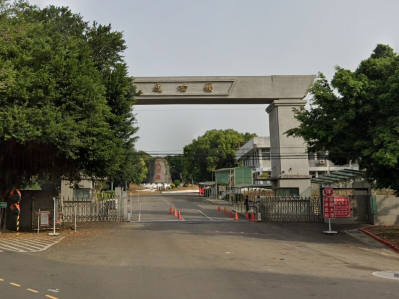 陸軍第十軍團9日表示，台中成功嶺新訓中心一名役男起床時無意識，到院不治。（圖取自Google地圖網頁google.com.tw/maps）