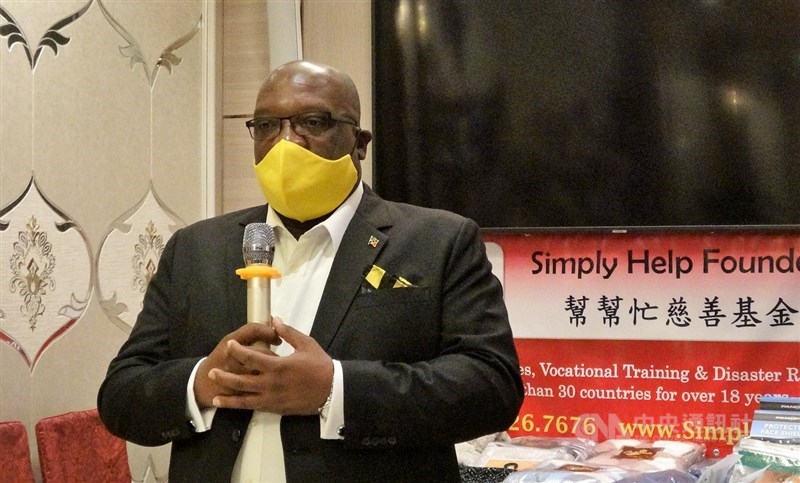 聖克里斯多福及尼維斯總理哈里斯曾多次訪台,6日在洛杉磯受訪表示,佩服台灣政府與人民在對岸的敵意下,做為一個國家站穩腳步,創造和平與繁榮。中央社記者林宏翰洛杉磯攝 110年9月7日
