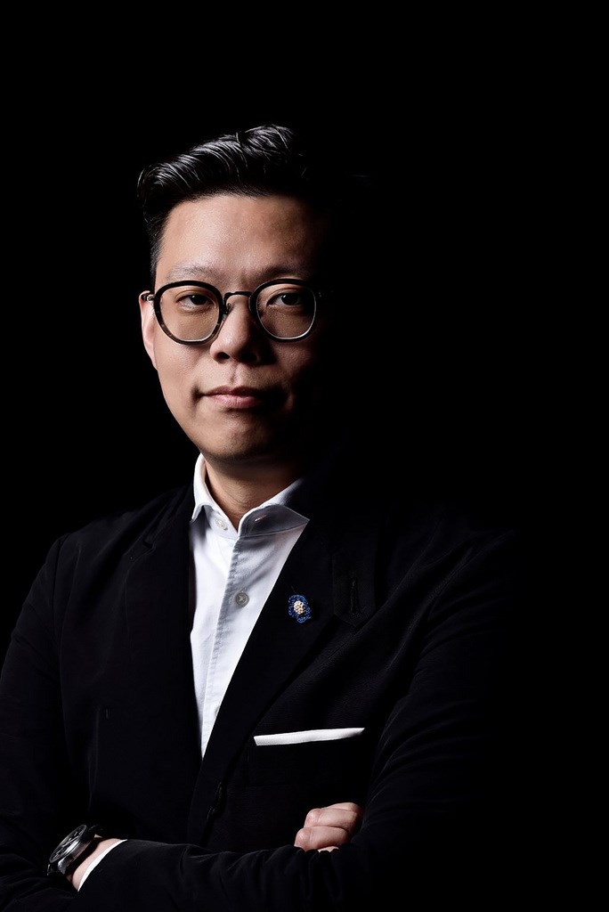 中華文化總會為國慶籌備委員會成員,今年邀請到曾為總統府建築百年活動設計主視覺的IF OFFICE設計師馮宇為國慶主視覺操刀,打造主視覺LOGO「金陽雙十」。(中華文化總會提供)中央社記者王寶兒傳真 110年9月8日