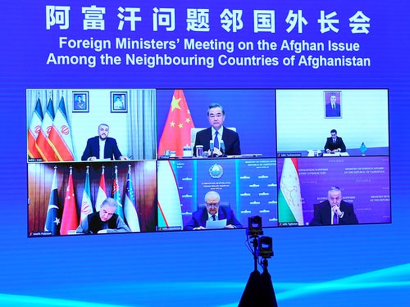 首次阿富汗鄰國外長會由巴基斯坦外長主持,視訊出席者還包括中國、伊朗、塔吉克、烏茲別克、土庫曼的外長或副外長。(圖取自中國外交部網頁fmprc.gov.cn)