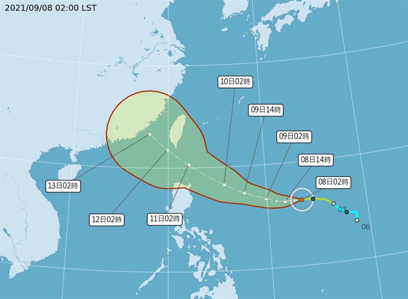 氣象專家吳德榮8日表示,颱風璨樹在清晨增強為中度颱風,不排除會跨過強颱門檻。(圖取自中央氣象局網頁cwb.gov.tw)