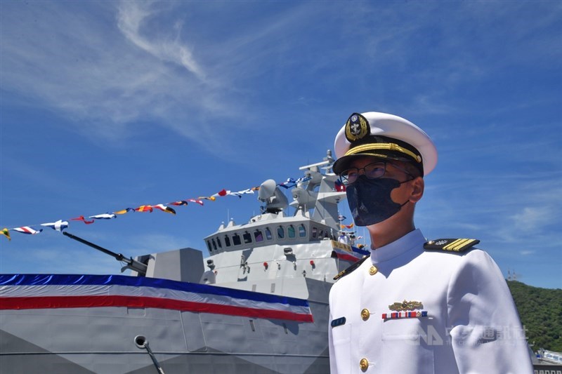 海軍塔江艦成軍暨快速布雷艇交艇典禮,9日在蘇澳中正基地舉行。圖為塔江軍艦艦長劉學謙。中央社記者王飛華攝 110年9月9日