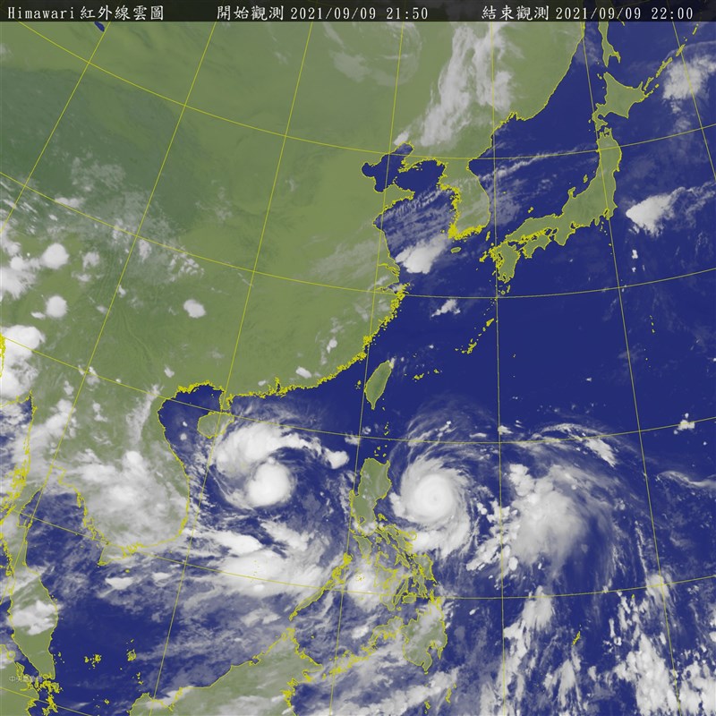 中央氣象局9日晚間更新颱風消息，強颱璨樹晚間8時的中心位置在北緯16.0度，東經126.0度，以每小時16公里速度向西北進行。（圖取自中央氣象局網頁cwb.gov.tw）