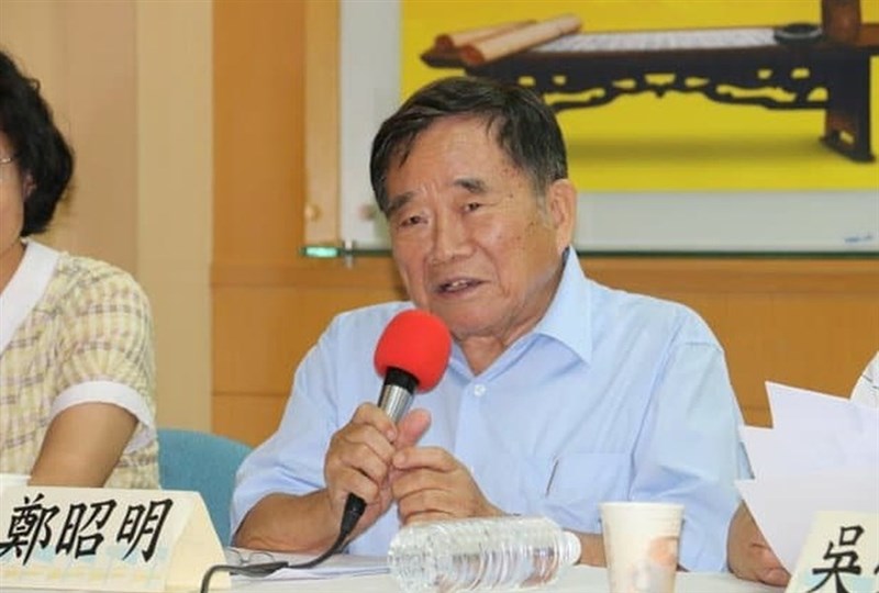 工黨主席鄭昭明(圖)被控遭中國吸收,引介服役中的兒子鄭智文向對方分析台灣軍情,還收受禮金及名錶,一、二審分別判處父子10月、1年徒刑,緩刑3年。最高法院13日駁回上訴確定。(圖取自鄭昭明臉書facebook.com)
