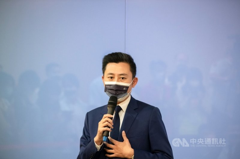 新竹市長林智堅倡議「大新竹」合併案,17日被問到是否先選新竹縣長、再選大新竹市長?林智堅說,這真的沒有那麼容易,倡議合併不是為他個人的政治出路或為選舉考量,而是為「大新竹」未來長遠的發展。圖為林智堅日前出席活動照。(新竹市政府提供)中央社記者郭宣彣傳真 110年9月17日
