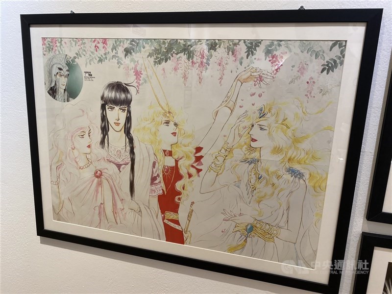 韓國漫畫家申一淑於1986年開始連載作品「ARUMIAN的4個女兒」,在當時社會風俗相當傳統保守的韓國,以罕見的母系帝國為背景創作,被視為韓國經典漫畫之一。圖為富川漫畫博物館內展出該作品彩圖。中央社記者廖禹揚京畿道富川市攝 110年9月18日