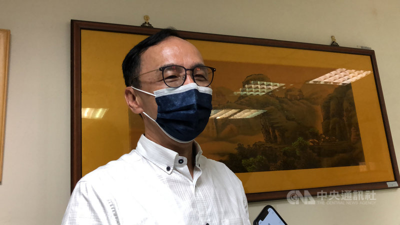 中國國民黨110年主席選舉候選人中彰投地區政見說明會,19日在國民黨台中市黨部舉行,候選人朱立倫表示,「我是國民黨中最能夠獲得台灣、國民黨主流民意的主流派」。中央社記者趙麗妍攝 110年9月19日