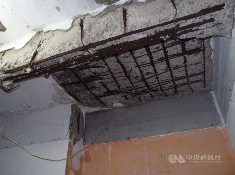 新北市政府都市更新處推出「新北挺安全方案」,由市府全額出資,協助有安全疑慮建築物免費辦理海砂屋鑑定,保障民眾居住安全。(新北市都更處提供)中央社記者沈佩瑤傳真 110年9月21日