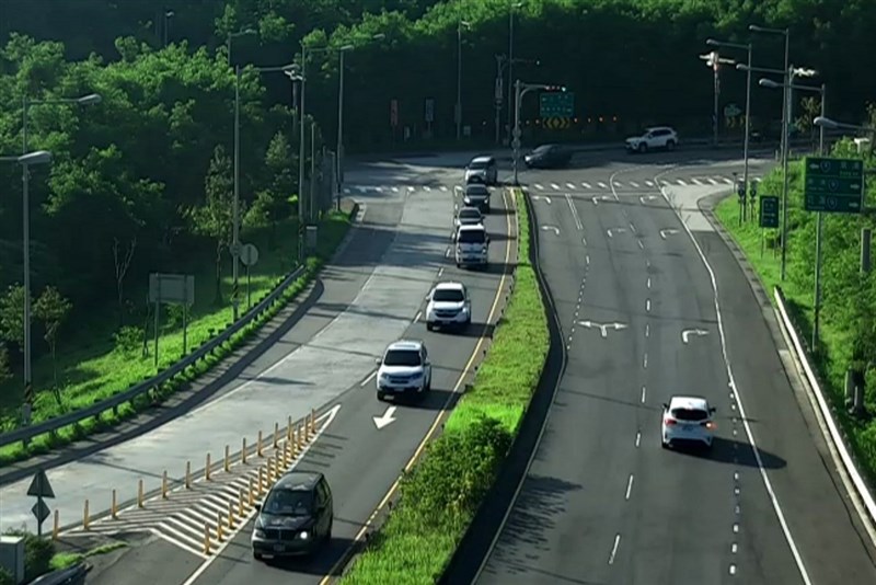 中秋連假第4天收假日,公路總局第四區養護工程處表示,蘇花路廊21日上午整體行車順暢,預估下午1、2時出現北返車潮,直到晚間6時紓解。(公路總局第四區養護工程處提供)中央社記者王朝鈺傳真 110年9月21日