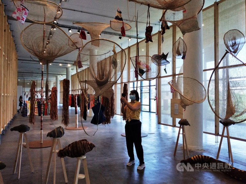第34屆聖保羅雙年展是原住民藝術家代表人數最多的一屆,有來自世界各地的9名參與者,約佔總數的10%。中央社記者唐雅陵聖保羅攝 110年9月24日