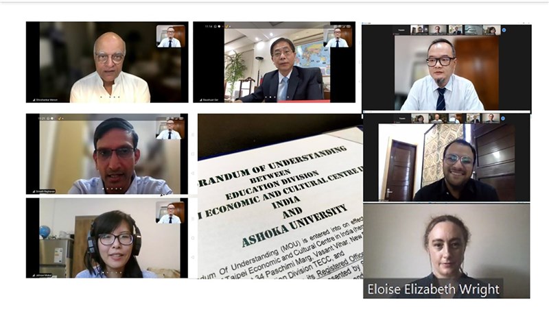 駐印度代表處教育組24日與印度阿育王大學(Ashoka University)簽署合作備忘錄,將設立台灣教育中心。圖上左起:阿育王大學中國研究中心主任梅能、駐印度代表葛葆萱與駐印度代表處教育組組長陳立穎。中央社記者林行健新德里傳真 110年9月24日