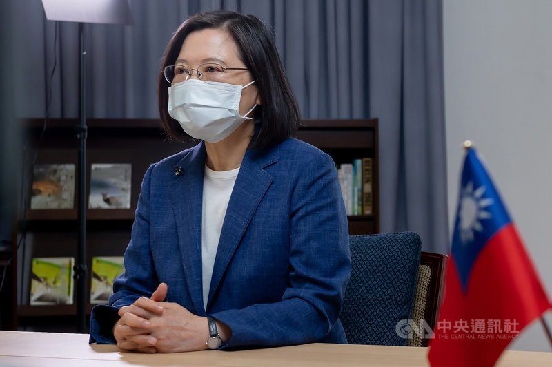 總統蔡英文25日以錄影方式為空中大學「109學年度畢業典禮」致詞,除肯定空大提供全民終身學習的機會,也期許空大畢業生未來持續當終身學習的實踐者。(總統府提供)中央社記者謝佳珍傳真 110年9月25日