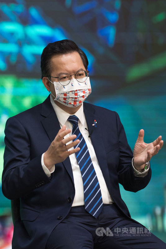 桃園市長鄭文燦在對日線上招商投資說明會中指出,台日之間的觀光、商貿、工業投資、文化、教育種種方面值得繼續向前,未來會發展得更好,希望日系製造業或服務業能多多投資。(桃園市政府經濟發展局提供)中央社記者吳睿騏桃園傳真 110年9月28日