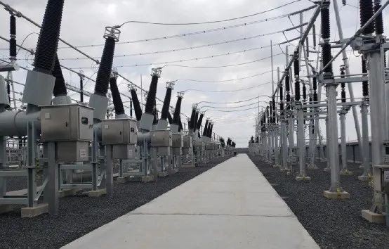 中國近日大規模限電引發熱議,部分輿論指此舉是在「下大棋」「輸出通膨」,官媒央視斥相關說法誤導,強調限電主因是煤炭緊缺等問題。圖為吉林敦白克專沙河變電站。(圖取自吉林省地方水電公司網頁jlsw.org)