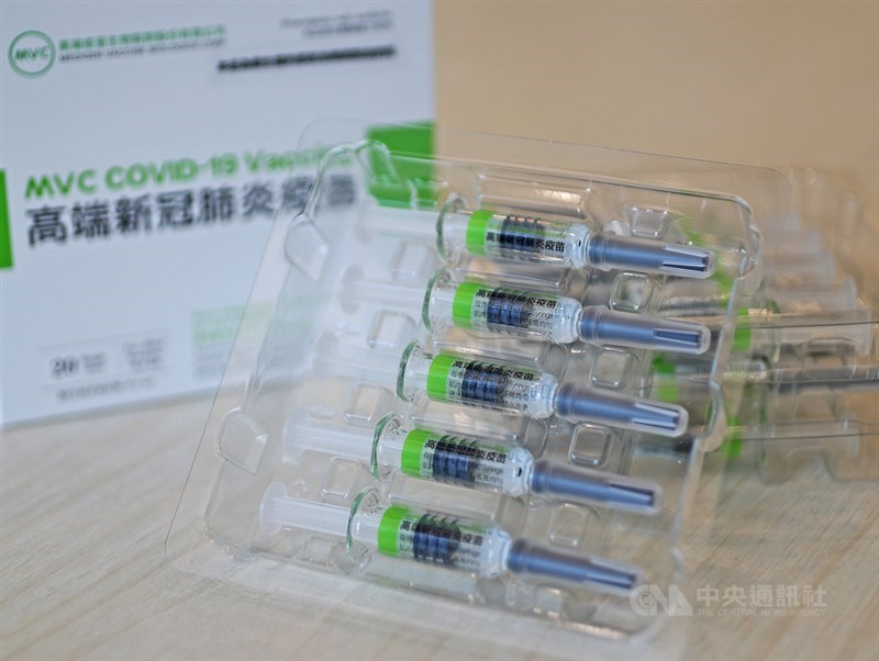陳時中30日接受訪問表示,妻兒都打高端疫苗,認為高端未來獲國際認證的機會高。(中央社檔案照片)