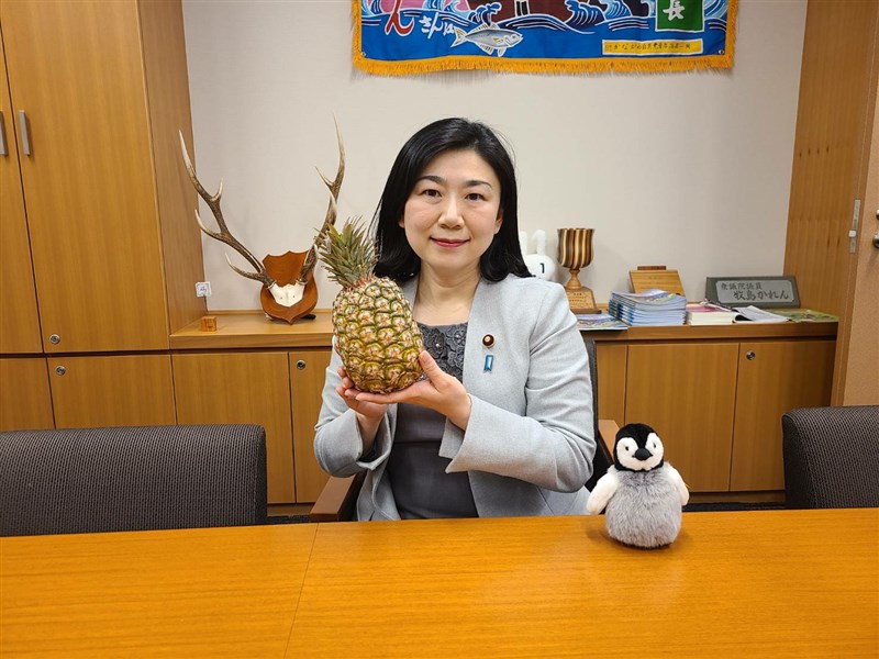 數位大臣內定為牧島Karen擔任。(圖取自facebook.com/makishimakaren)